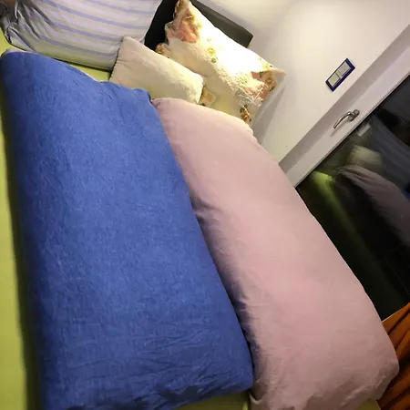 Aussichtszimmer Mit Modernem Glasbad Und Balkon Coblenza