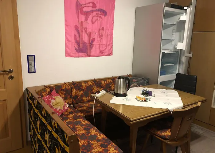 Aussichtszimmer Mit Modernem Glasbad Und Balkon 科布倫茨