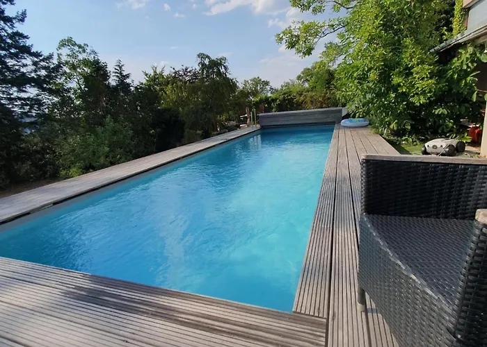 Aussichtszimmer Mit Modernem Glasbad Und Balkon Homestay *